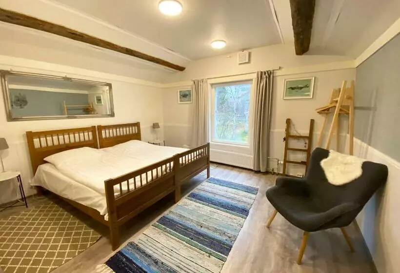 Majatalo Lauri Historical Log House Manor