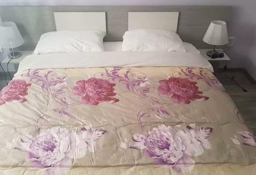 ペンション Saraya