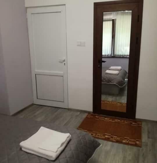 پانسیون Saraya