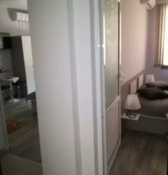 ペンション Saraya