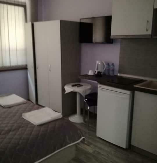 پانسیون Saraya