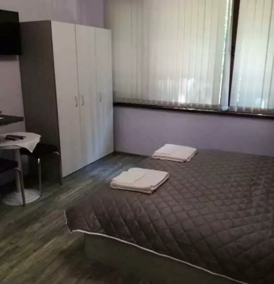 ペンション Saraya