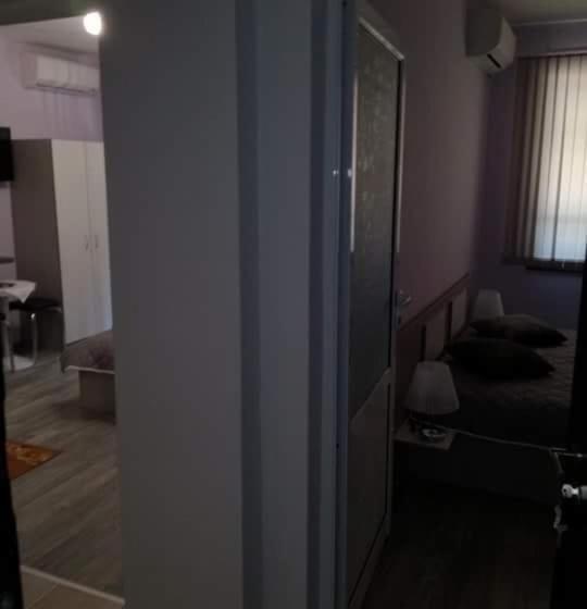 پانسیون Saraya