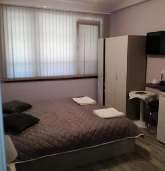 پانسیون Saraya