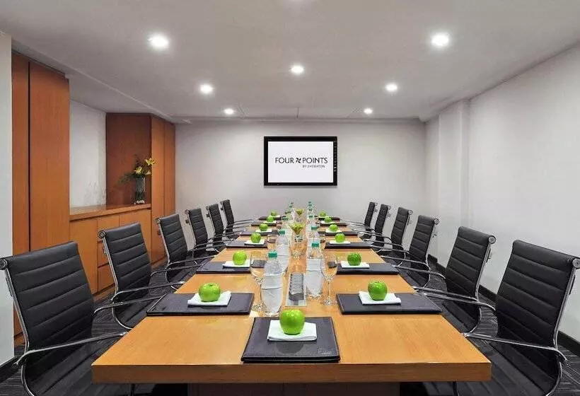 Four Points By Sheraton Hotel And Serviced Apartments Pune