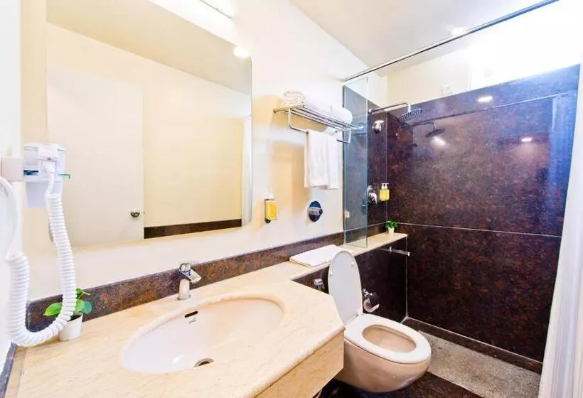 Bloom Hotel   Indiranagar