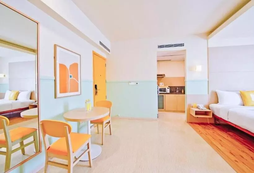 Bloom Hotel   Indiranagar