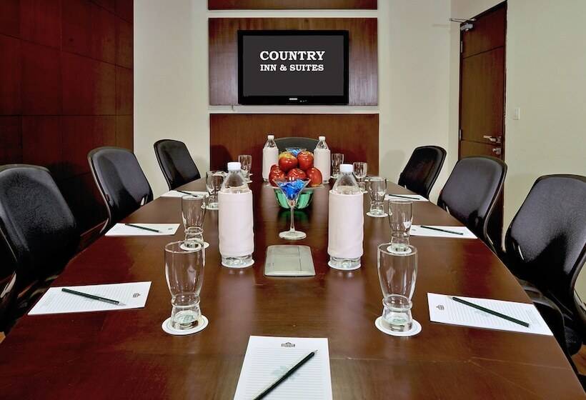 فندق Country Inn & Suites By Radisson, Gurugram Sector 12