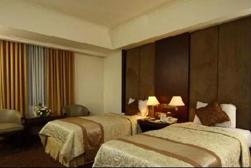 Hotel Grand Cempaka Business