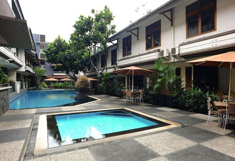 Gumilang Regency Hotel By Gumilang Hospitality