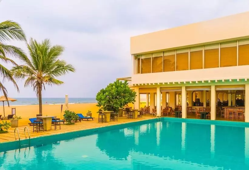 Отель Jetwing Sea