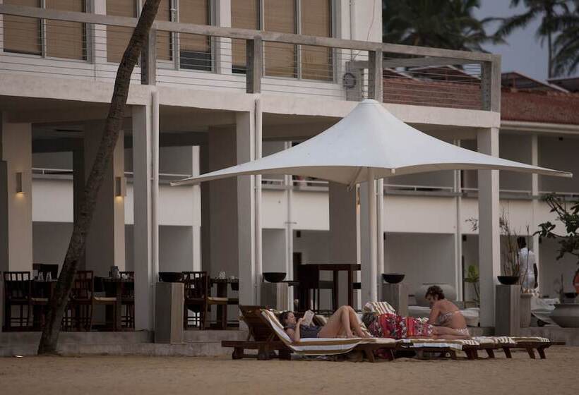 Отель Jetwing Sea