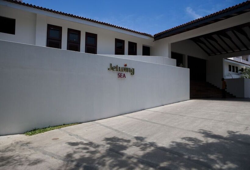 Отель Jetwing Sea