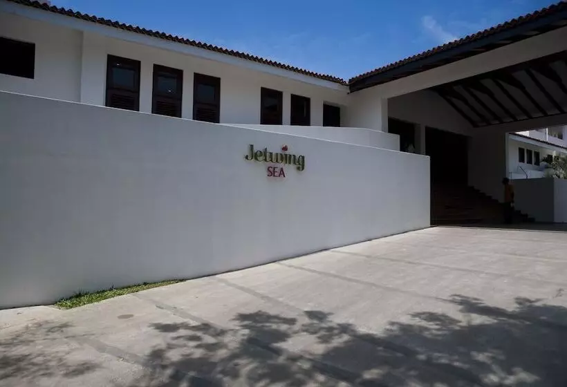 Отель Jetwing Sea