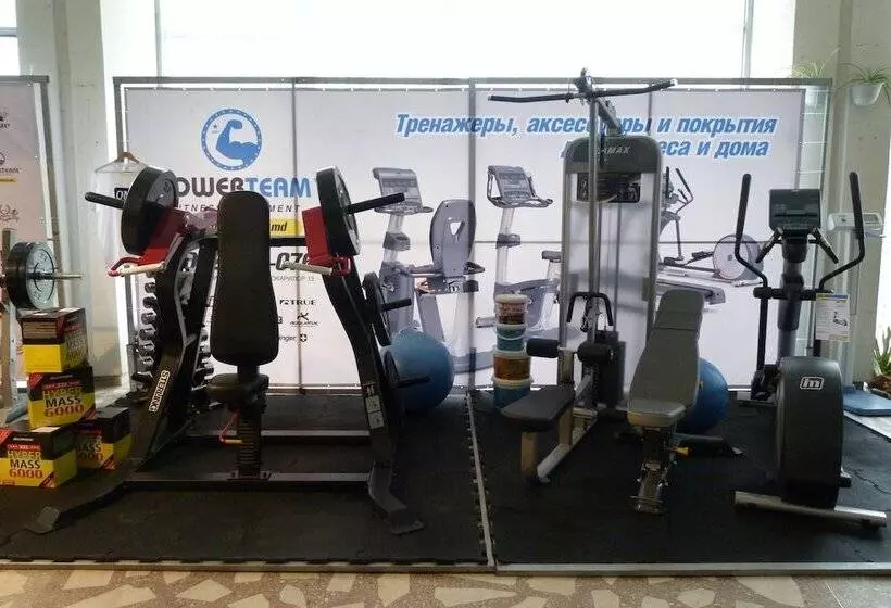 Manhattan Hotel & Restaurant