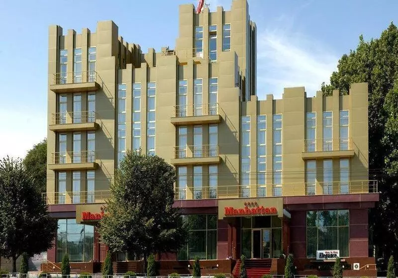 Manhattan Hotel & Restaurant