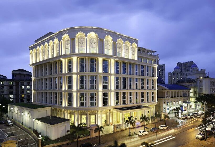 هتل Meluha The Fern