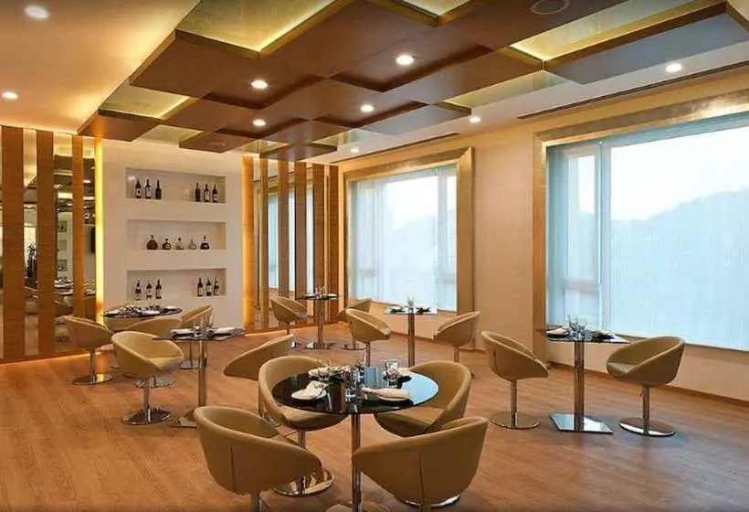 Hotel Meluha The Fern