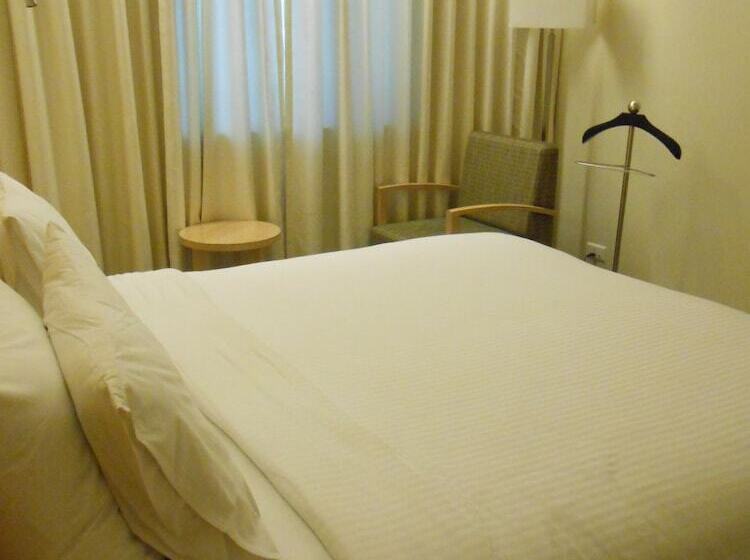 هتل Noorya Business & Banquet