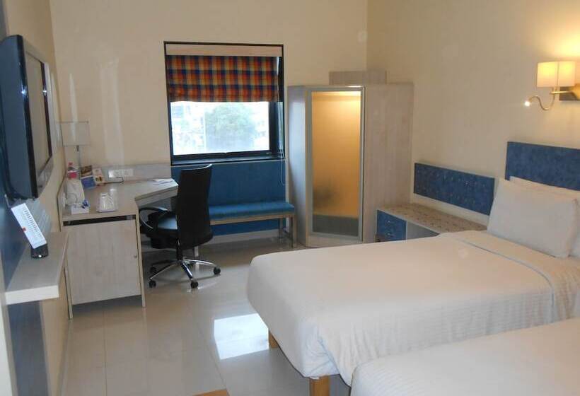 هتل Noorya Business & Banquet