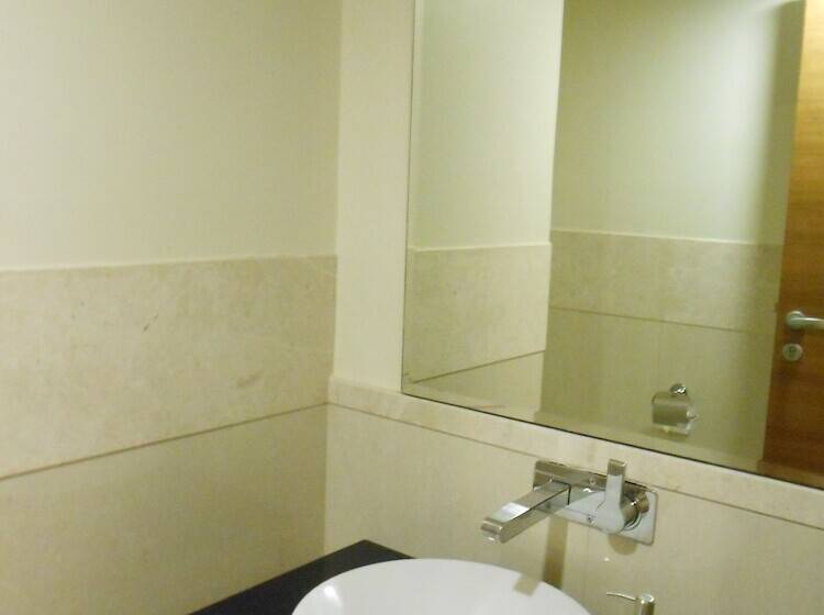 هتل Noorya Business & Banquet