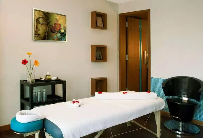 Radisson Blu Hotel Pune Kharadi