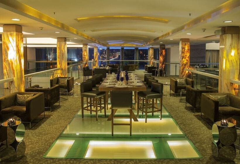 Radisson Blu Hotel Pune Kharadi