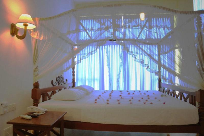 酒店 Sanmira Renaissance