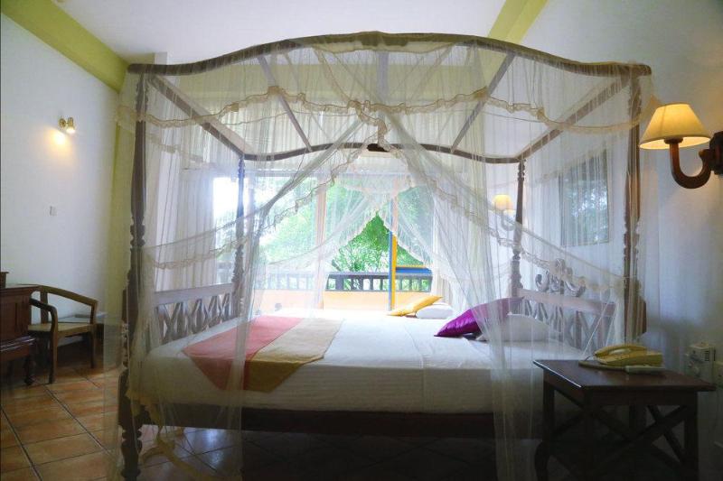 酒店 Sanmira Renaissance