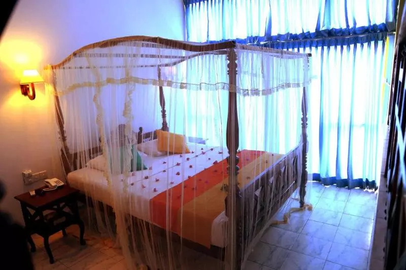 Отель Sanmira Renaissance