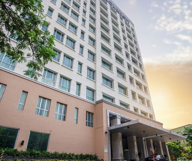 فندق Somerset Greenways Chennai