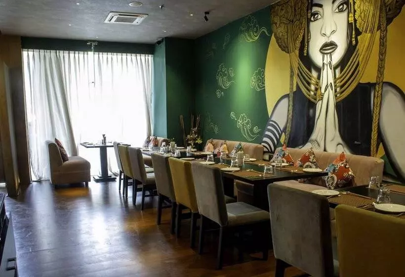 Hotel Somerset Greenways Chennai