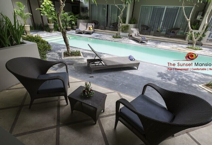 فندق Sunset Mansion  Seminyak