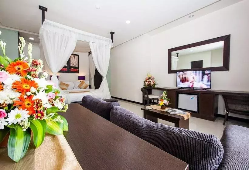 فندق Sunset Mansion Seminyak