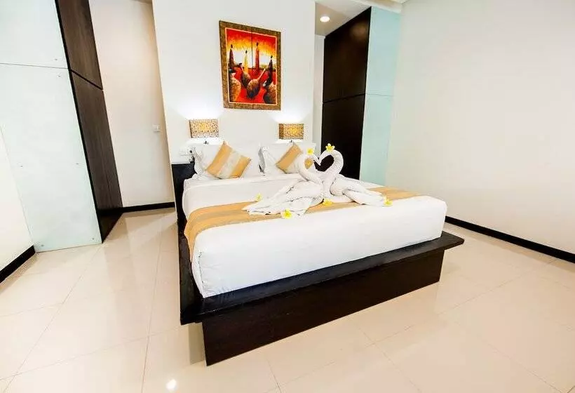 فندق Sunset Mansion Seminyak