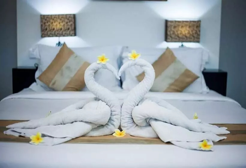 فندق Sunset Mansion Seminyak