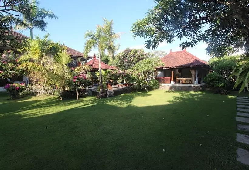 ホテル Taman Agung