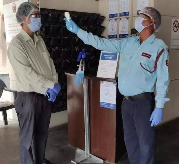 酒店 The Ashtan Sarovar Portico