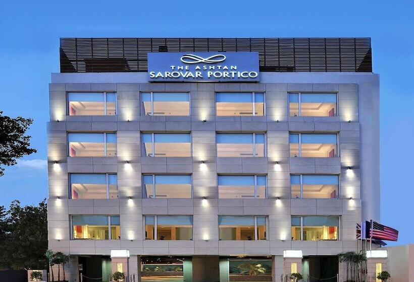 فندق The Ashtan Sarovar Portico