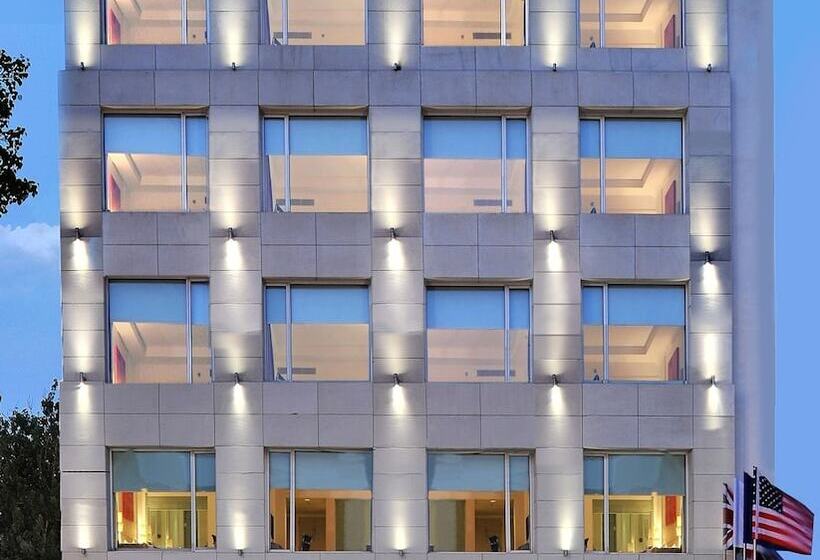 فندق The Ashtan Sarovar Portico