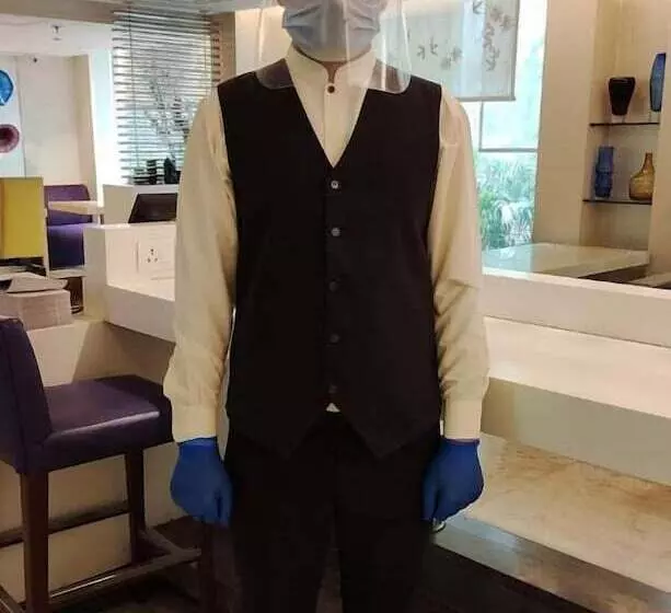 酒店 The Ashtan Sarovar Portico