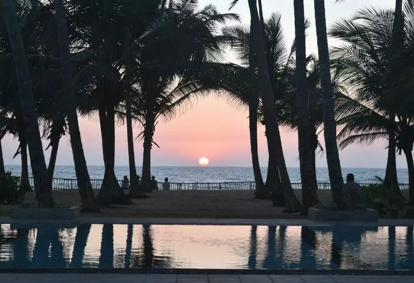 Hotel The Privilege Ayurveda Resort