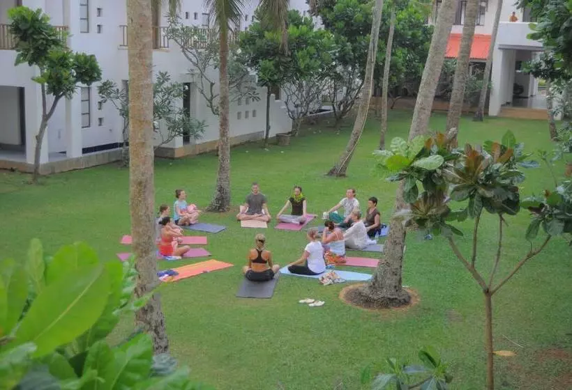 Hotel The Privilege Ayurveda Resort