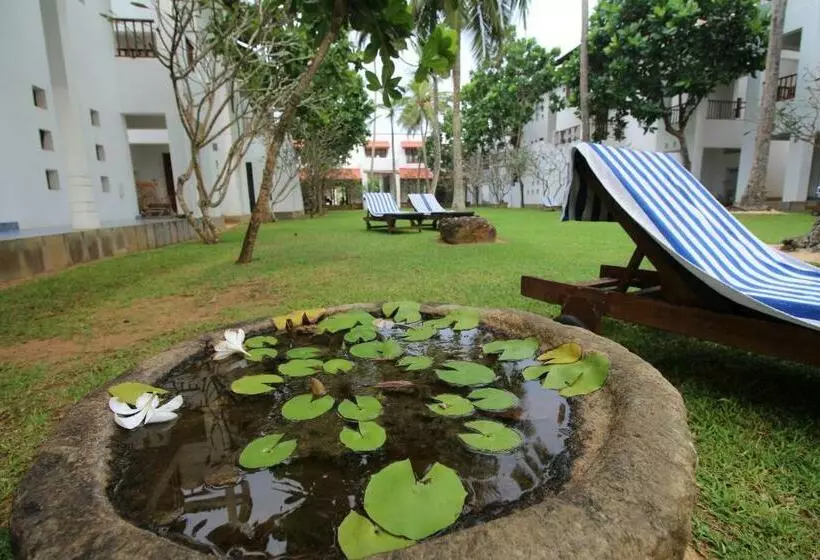 Hotel The Privilege Ayurveda Resort