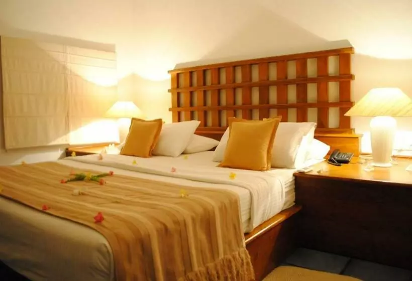 Hotel The Privilege Ayurveda Resort