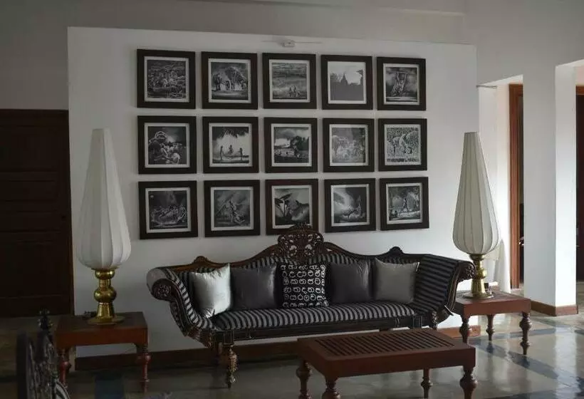 Hotel The Privilege Ayurveda Resort