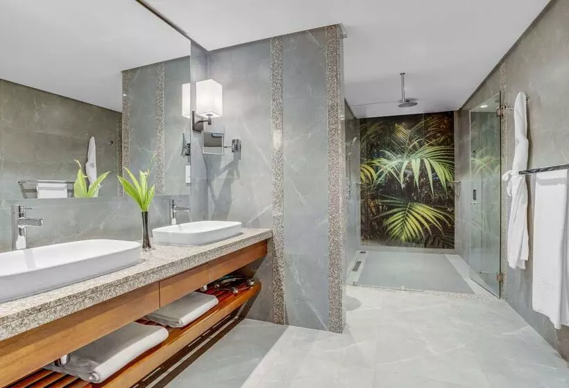 Kempinski Seychelles Resort