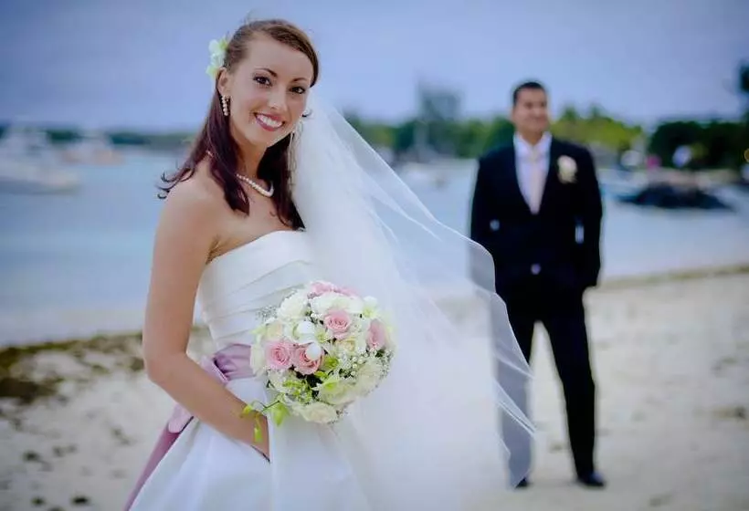 Le Cardinal Exclusive Resort