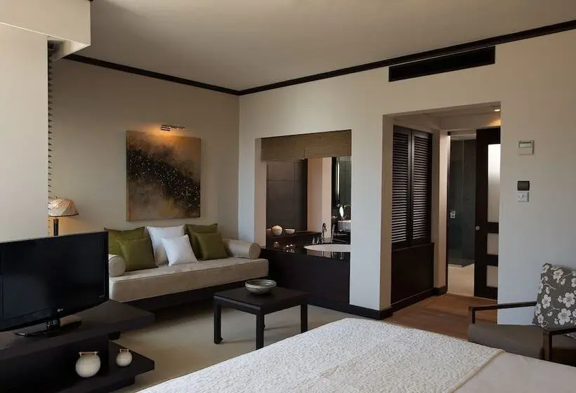 Le Cardinal Exclusive Resort