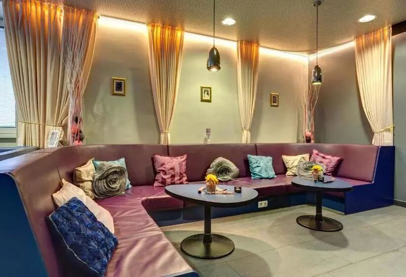 Meininger Hotel Wien Downtown Sissi